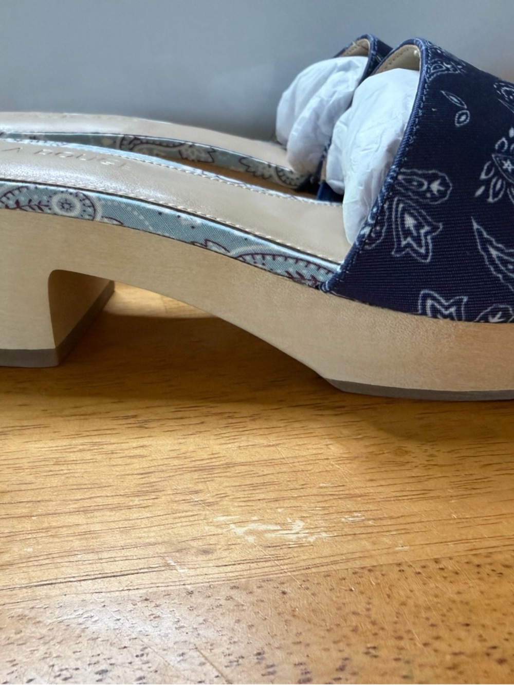 Villa Rouge Sage Bandana Print Clogs Navy White Size 5M Womens Slides New - Picture 3 of 8